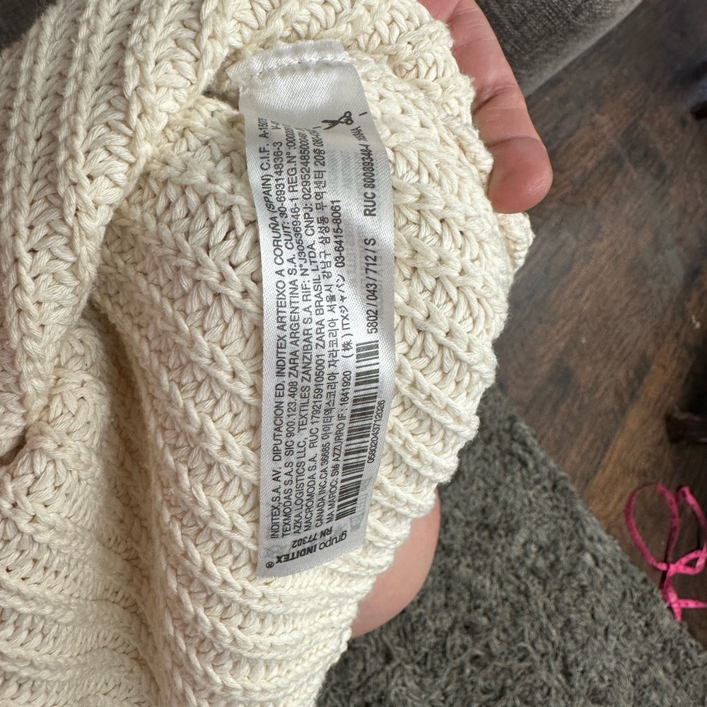 Zara Cropped Knit Sweater Asymmetric Neck, Size S <<<<224>>> - Picture 12 of 12